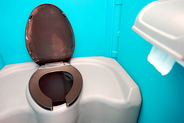 Best Porta potty delivery and setup  in Raeford, NC